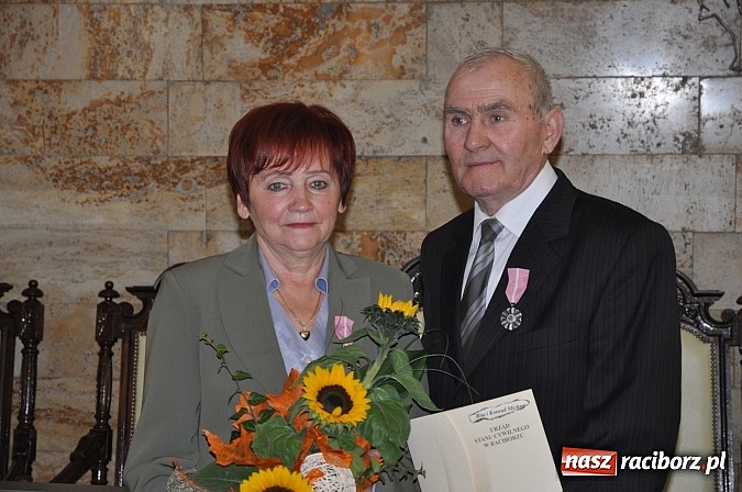 Zdjęcie w galerii na portalu naszraciborz.pl: 50 lat pożycia małżeńskiego - jedyny taki medal, który można dostać we dwoje wiadomości z regionu