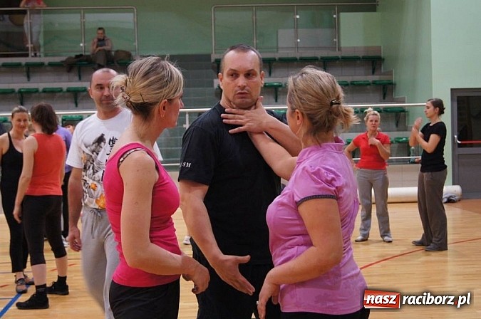 Zdjęcie w galerii na portalu naszraciborz.pl: Budo Gala 2013: samoobrona dla pań i nie tylko wiadomości z regionu
