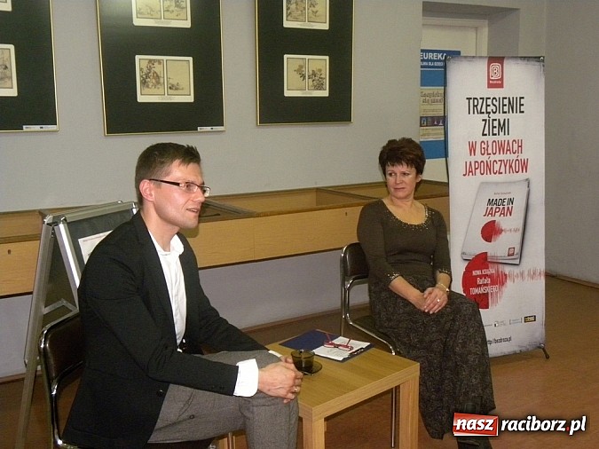 Zdjęcie w galerii na portalu naszraciborz.pl: Made in Japan - spotkanie autorskie w bibliotece wiadomości z regionu