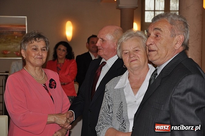 Zdjęcie w galerii na portalu naszraciborz.pl: Złote Gody w Raciborzu - medale Prezydenta RP dla sześciu par wiadomości z regionu