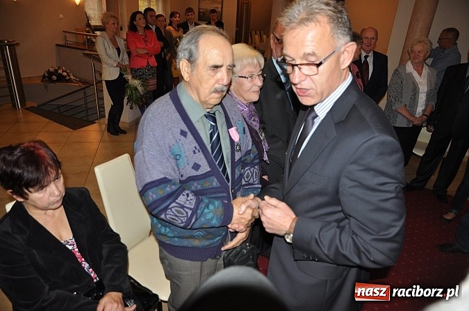 Zdjęcie w galerii na portalu naszraciborz.pl: Złote Gody w Raciborzu - medale Prezydenta RP dla sześciu par wiadomości z regionu