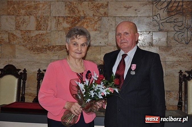 Zdjęcie w galerii na portalu naszraciborz.pl: Złote Gody w Raciborzu - medale Prezydenta RP dla sześciu par wiadomości z regionu