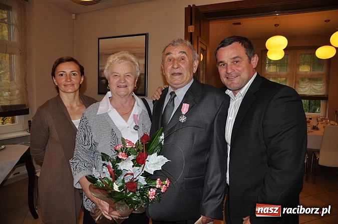 Zdjęcie w galerii na portalu naszraciborz.pl: Złote Gody w Raciborzu - medale Prezydenta RP dla sześciu par wiadomości z regionu