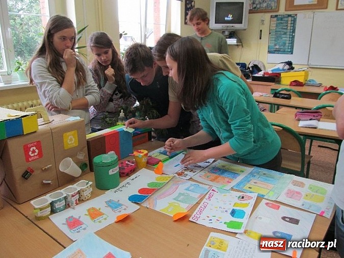 Zdjęcie w galerii na portalu naszraciborz.pl: Szkolny konkurs na projekt multikosza w G5 wiadomości z regionu