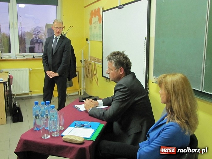 Zdjęcie w galerii na portalu naszraciborz.pl: W Markowicach bez emocji i rzeczowo wiadomości z regionu