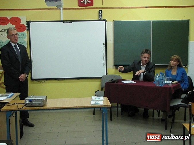 Zdjęcie w galerii na portalu naszraciborz.pl: W Markowicach bez emocji i rzeczowo wiadomości z regionu