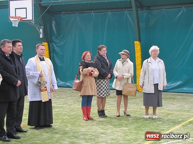 Zdjęcie w galerii na portalu naszraciborz.pl: Wychowankowie MOW-u w Rudach mają nowe boisko wiadomości z regionu