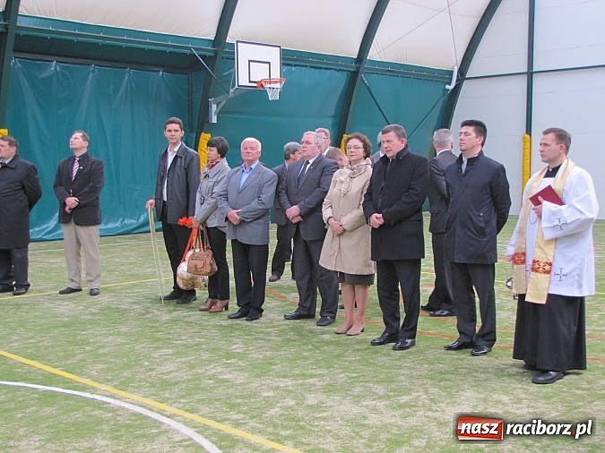 Zdjęcie w galerii na portalu naszraciborz.pl: Wychowankowie MOW-u w Rudach mają nowe boisko wiadomości z regionu