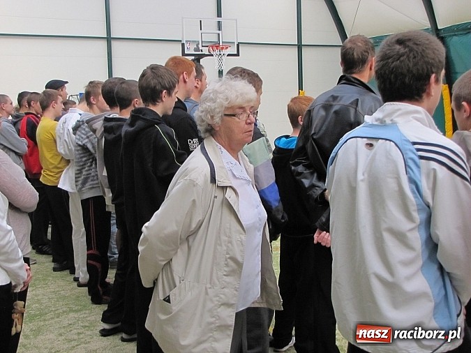 Zdjęcie w galerii na portalu naszraciborz.pl: Wychowankowie MOW-u w Rudach mają nowe boisko wiadomości z regionu