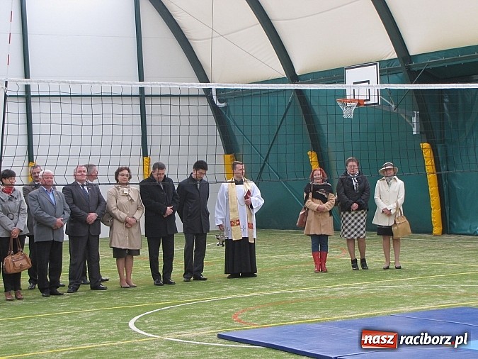 Zdjęcie w galerii na portalu naszraciborz.pl: Wychowankowie MOW-u w Rudach mają nowe boisko wiadomości z regionu