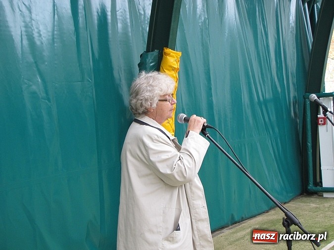 Zdjęcie w galerii na portalu naszraciborz.pl: Wychowankowie MOW-u w Rudach mają nowe boisko wiadomości z regionu