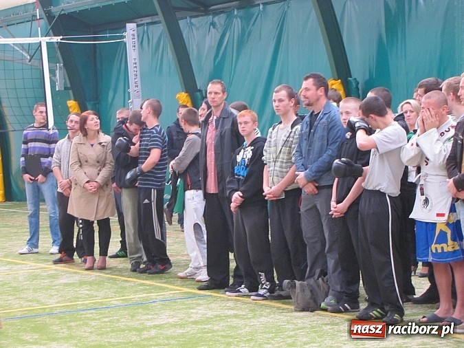 Zdjęcie w galerii na portalu naszraciborz.pl: Wychowankowie MOW-u w Rudach mają nowe boisko wiadomości z regionu