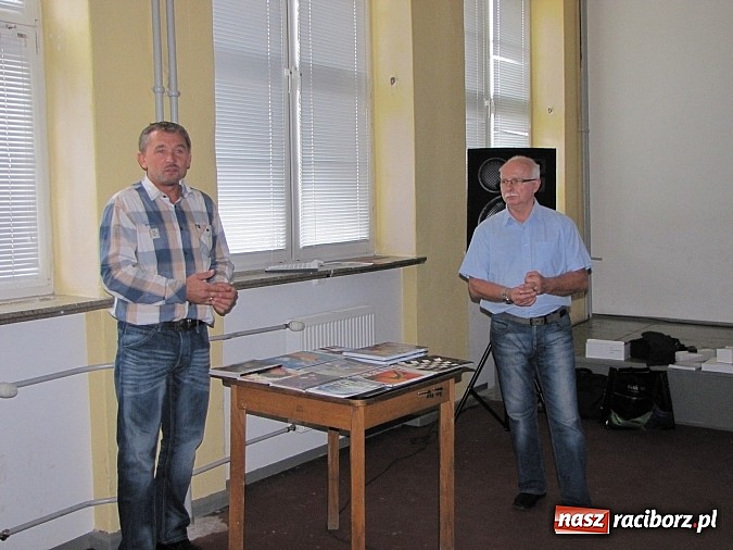 Zdjęcie w galerii na portalu naszraciborz.pl: Budowlaniec też artysta. O nowych technikach wykończeniowych w Budowlance wiadomości z regionu