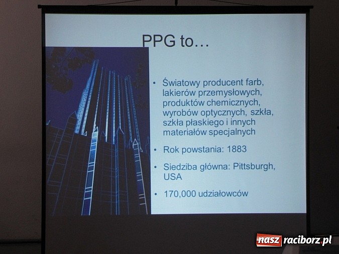 Zdjęcie w galerii na portalu naszraciborz.pl: Budowlaniec też artysta. O nowych technikach wykończeniowych w Budowlance wiadomości z regionu