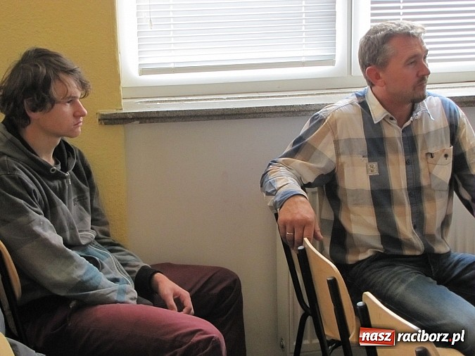 Zdjęcie w galerii na portalu naszraciborz.pl: Budowlaniec też artysta. O nowych technikach wykończeniowych w Budowlance wiadomości z regionu