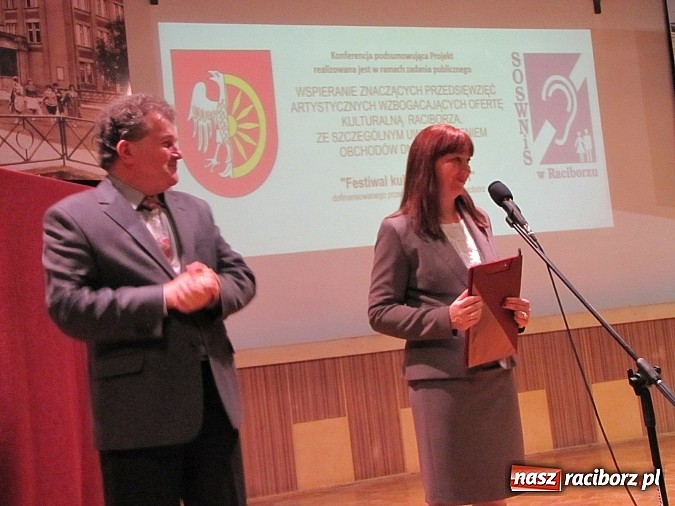 Zdjęcie w galerii na portalu naszraciborz.pl: Konferencją zakończyli Festiwal Kultury Głuchych wiadomości z regionu