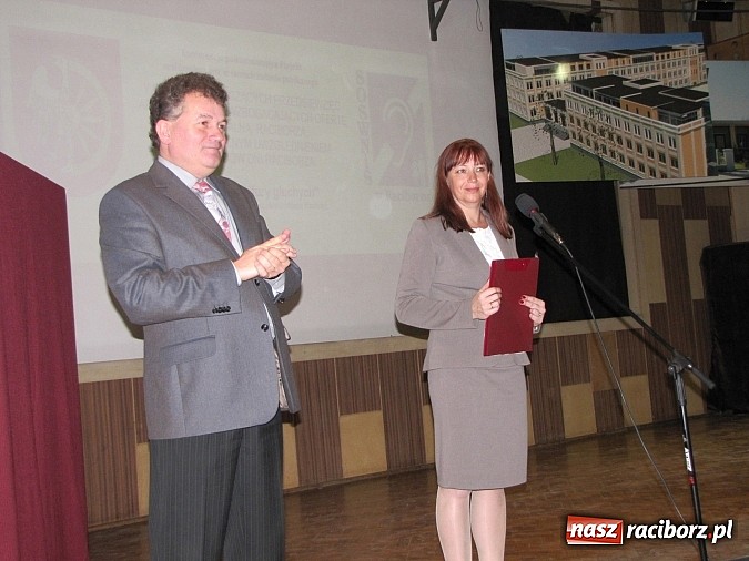 Zdjęcie w galerii na portalu naszraciborz.pl: Konferencją zakończyli Festiwal Kultury Głuchych wiadomości z regionu