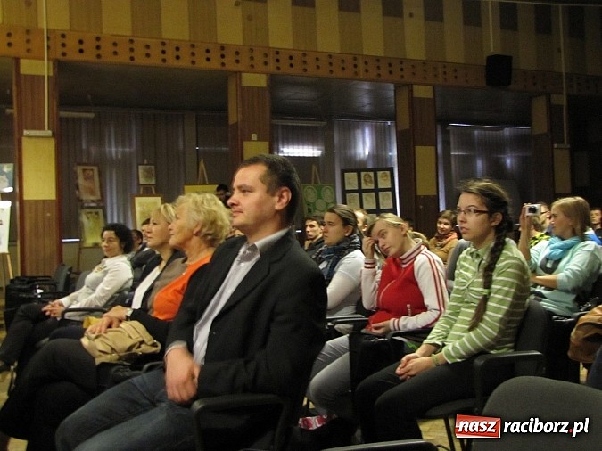 Zdjęcie w galerii na portalu naszraciborz.pl: Konferencją zakończyli Festiwal Kultury Głuchych wiadomości z regionu