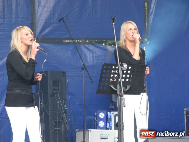 Zdjęcie w galerii na portalu naszraciborz.pl: Pomarańcza rozpętała burzę wiadomości z regionu