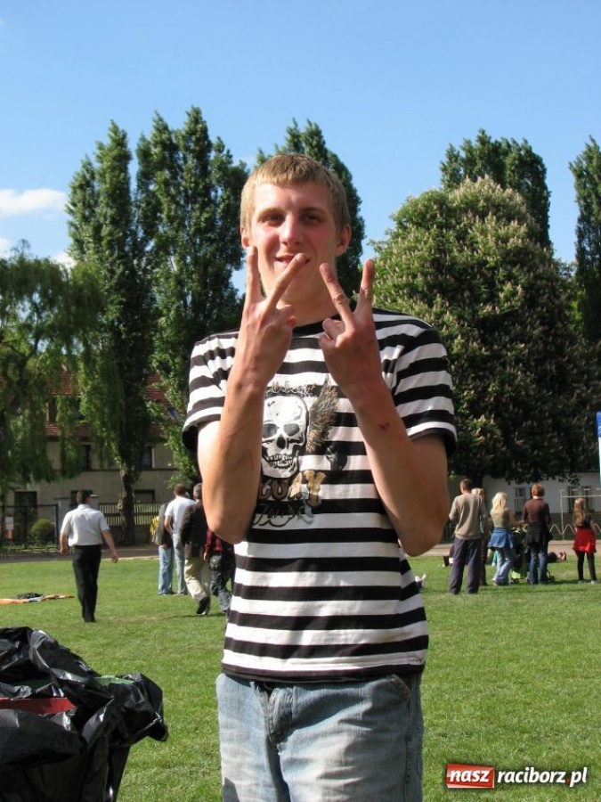 Zdjęcie w galerii na portalu naszraciborz.pl: Pomarańcza rozpętała burzę wiadomości z regionu