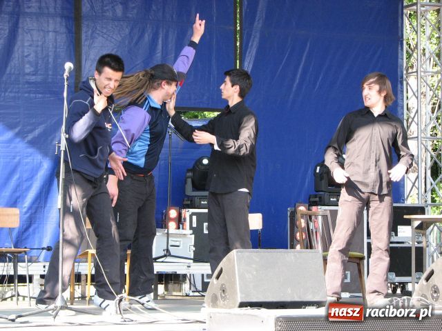 Zdjęcie w galerii na portalu naszraciborz.pl: Pomarańcza rozpętała burzę wiadomości z regionu