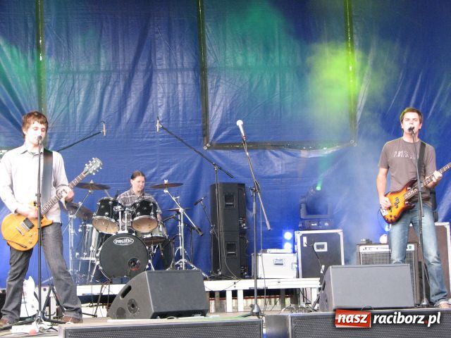 Zdjęcie w galerii na portalu naszraciborz.pl: Pomarańcza rozpętała burzę wiadomości z regionu