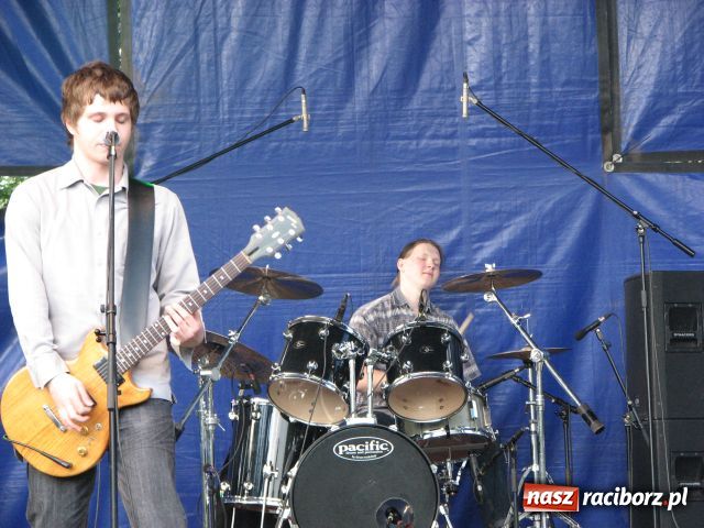 Zdjęcie w galerii na portalu naszraciborz.pl: Pomarańcza rozpętała burzę wiadomości z regionu