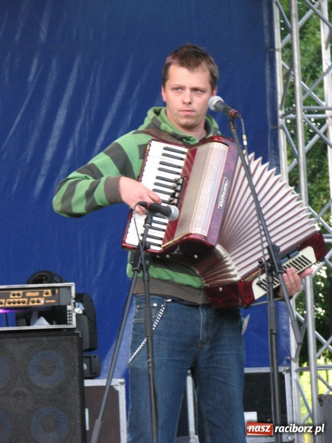 Zdjęcie w galerii na portalu naszraciborz.pl: Pomarańcza rozpętała burzę wiadomości z regionu