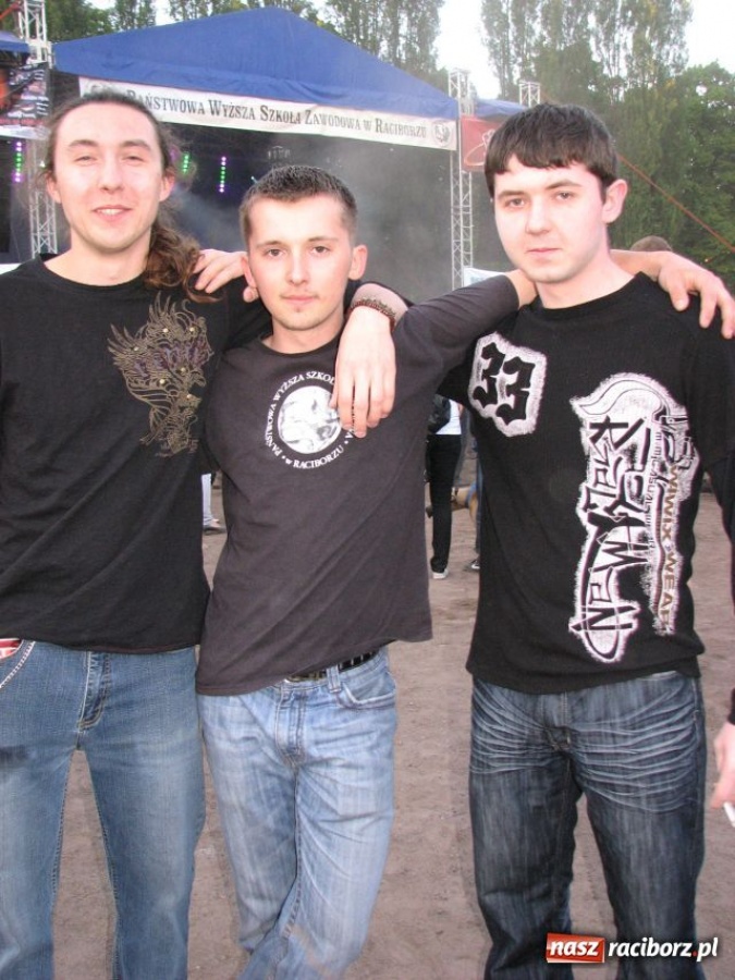 Zdjęcie w galerii na portalu naszraciborz.pl: Pomarańcza rozpętała burzę wiadomości z regionu