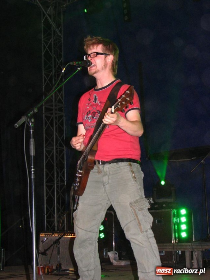 Zdjęcie w galerii na portalu naszraciborz.pl: Pomarańcza rozpętała burzę wiadomości z regionu