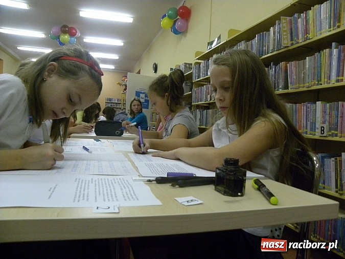 Zdjęcie w galerii na portalu naszraciborz.pl: Dziś wyłoniono raciborskich Mistrz&oacute;w Kaligrafii wiadomości z regionu