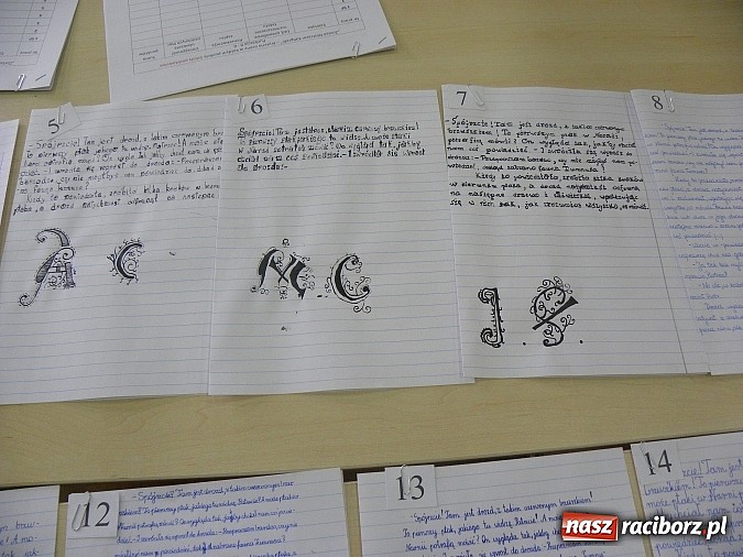 Zdjęcie w galerii na portalu naszraciborz.pl: Dziś wyłoniono raciborskich Mistrz&oacute;w Kaligrafii wiadomości z regionu