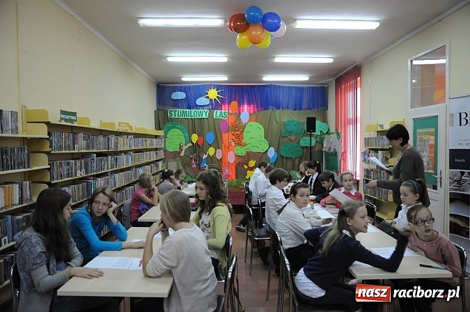 Zdjęcie w galerii na portalu naszraciborz.pl: Dziś wyłoniono raciborskich Mistrz&oacute;w Kaligrafii wiadomości z regionu