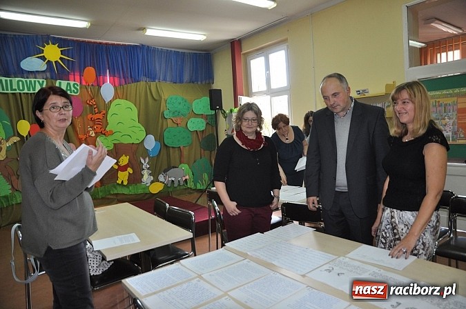 Zdjęcie w galerii na portalu naszraciborz.pl: Dziś wyłoniono raciborskich Mistrz&oacute;w Kaligrafii wiadomości z regionu