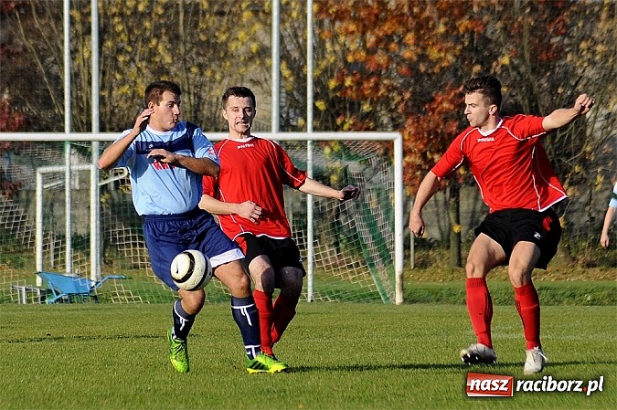 Zdjęcie w galerii na portalu naszraciborz.pl: Piłkarze Rafako wygrali z Naprzodem wiadomości z regionu