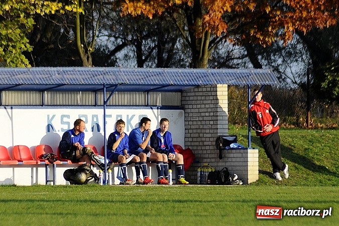 Zdjęcie w galerii na portalu naszraciborz.pl: Piłkarze Rafako wygrali z Naprzodem wiadomości z regionu