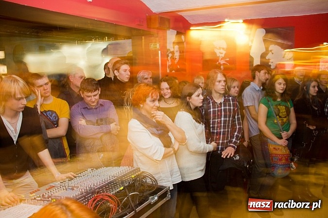 Zdjęcie w galerii na portalu naszraciborz.pl: The Gate - premierowo na Końcu Świata wiadomości z regionu