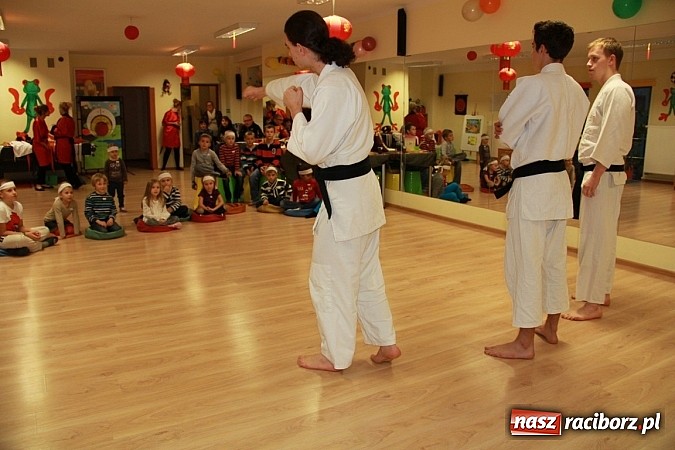 Zdjęcie w galerii na portalu naszraciborz.pl: Dziecięce zabawy na finał Budo Gali wiadomości z regionu