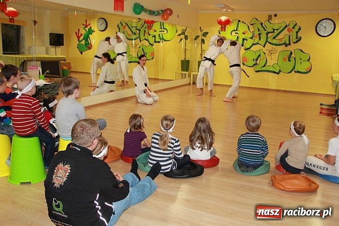 Zdjęcie w galerii na portalu naszraciborz.pl: Dziecięce zabawy na finał Budo Gali wiadomości z regionu