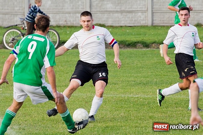 Zdjęcie w galerii na portalu naszraciborz.pl: Spokojna wygrana ekipy Tworkowa wiadomości z regionu