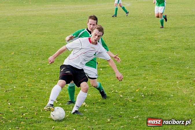 Zdjęcie w galerii na portalu naszraciborz.pl: Spokojna wygrana ekipy Tworkowa wiadomości z regionu