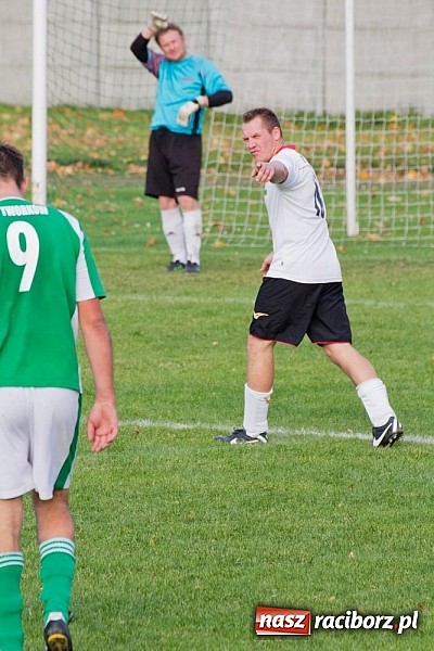Zdjęcie w galerii na portalu naszraciborz.pl: Spokojna wygrana ekipy Tworkowa wiadomości z regionu