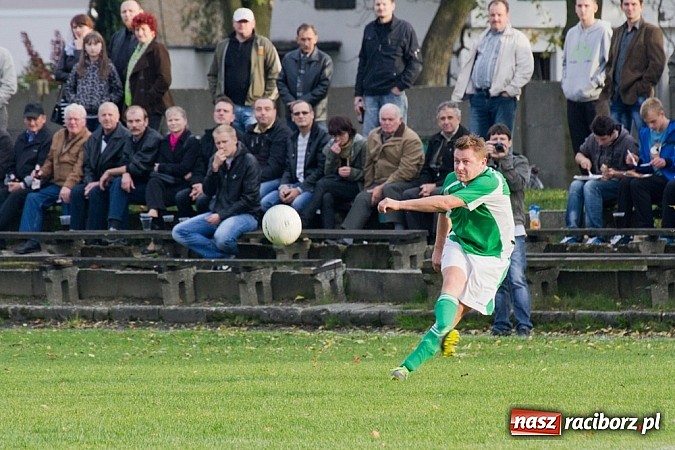 Zdjęcie w galerii na portalu naszraciborz.pl: Spokojna wygrana ekipy Tworkowa wiadomości z regionu