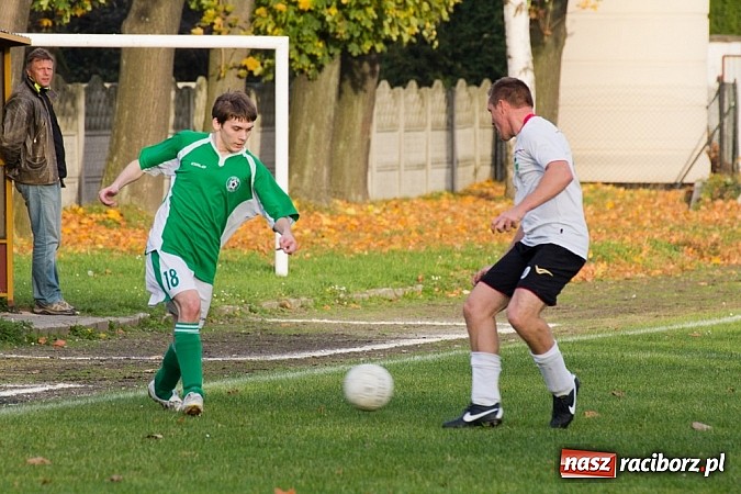 Zdjęcie w galerii na portalu naszraciborz.pl: Spokojna wygrana ekipy Tworkowa wiadomości z regionu