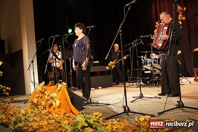 Zdjęcie w galerii na portalu naszraciborz.pl: Pamiętasz była jesień w Strzesze wiadomości z regionu