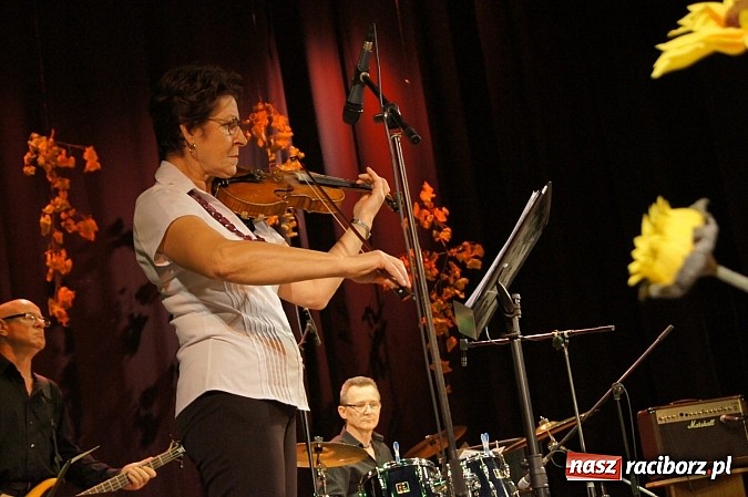 Zdjęcie w galerii na portalu naszraciborz.pl: Pamiętasz była jesień w Strzesze wiadomości z regionu