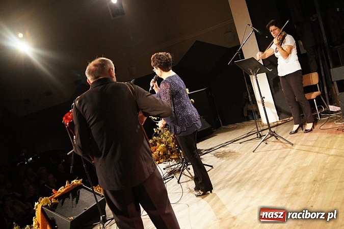 Zdjęcie w galerii na portalu naszraciborz.pl: Pamiętasz była jesień w Strzesze wiadomości z regionu