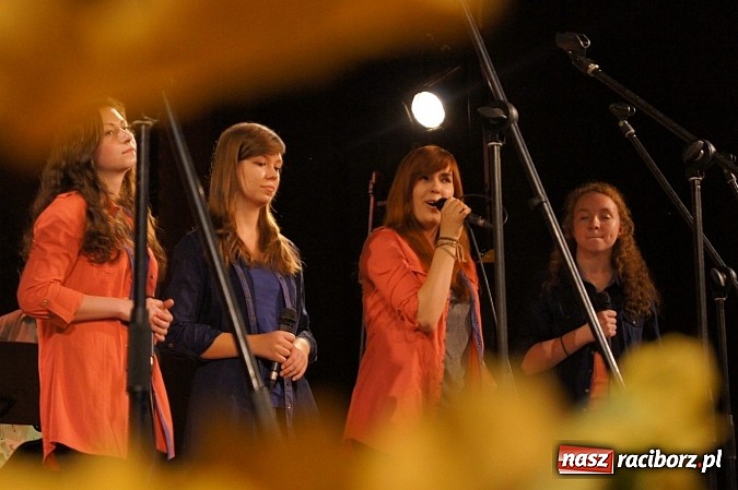 Zdjęcie w galerii na portalu naszraciborz.pl: Pamiętasz była jesień w Strzesze wiadomości z regionu