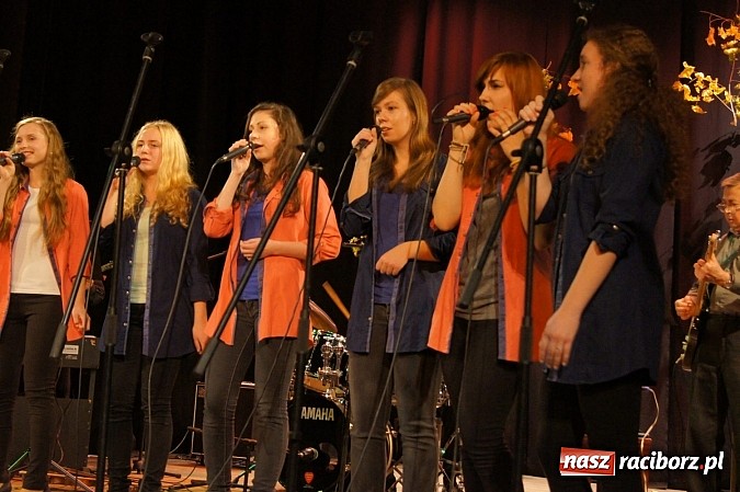 Zdjęcie w galerii na portalu naszraciborz.pl: Pamiętasz była jesień w Strzesze wiadomości z regionu