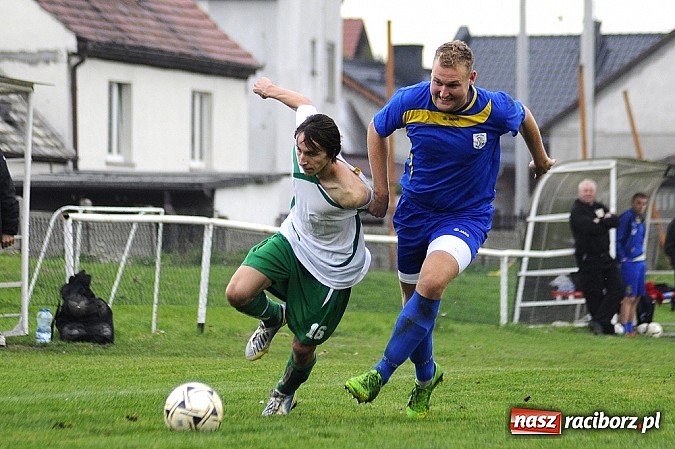 Zdjęcie w galerii na portalu naszraciborz.pl: Emocje w derbach: karny, kartki i pięć goli wiadomości z regionu